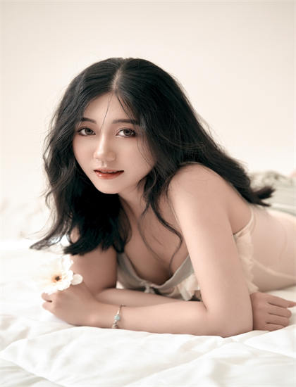 深度影评 文化研究者眼中的那一年寒冬的导演风格与创作特点